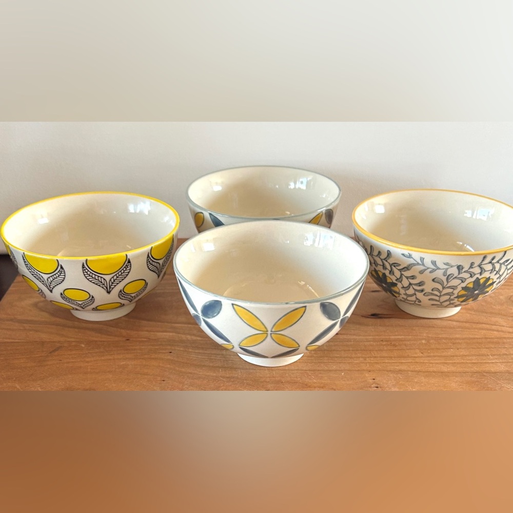 Creative Co-Op Stoneware Cream/Yellow/Gray Dessert Snack Bowls SET OF 4